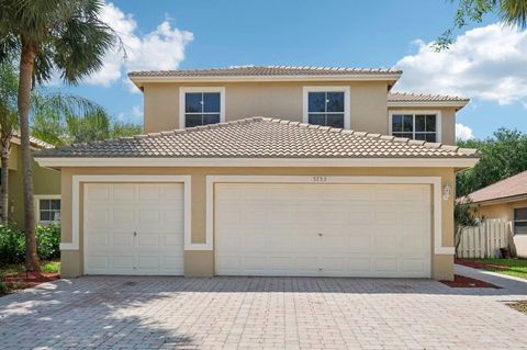 3735 Torres Cir West Palm Beach FL 33409