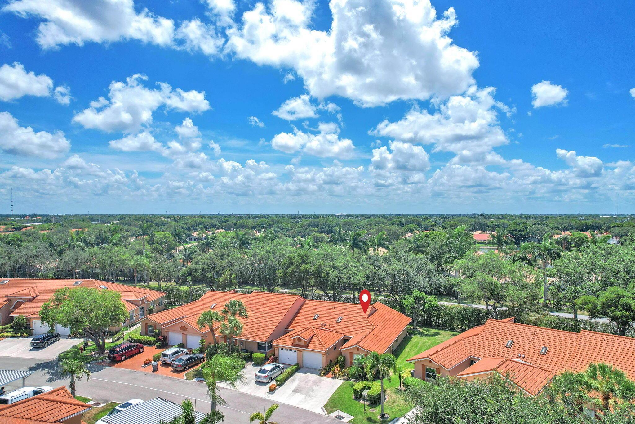 9976 Seacrest Circle D, Boynton Beach, FL, 33437/$290,000 1 9976 Seacrest Circle D