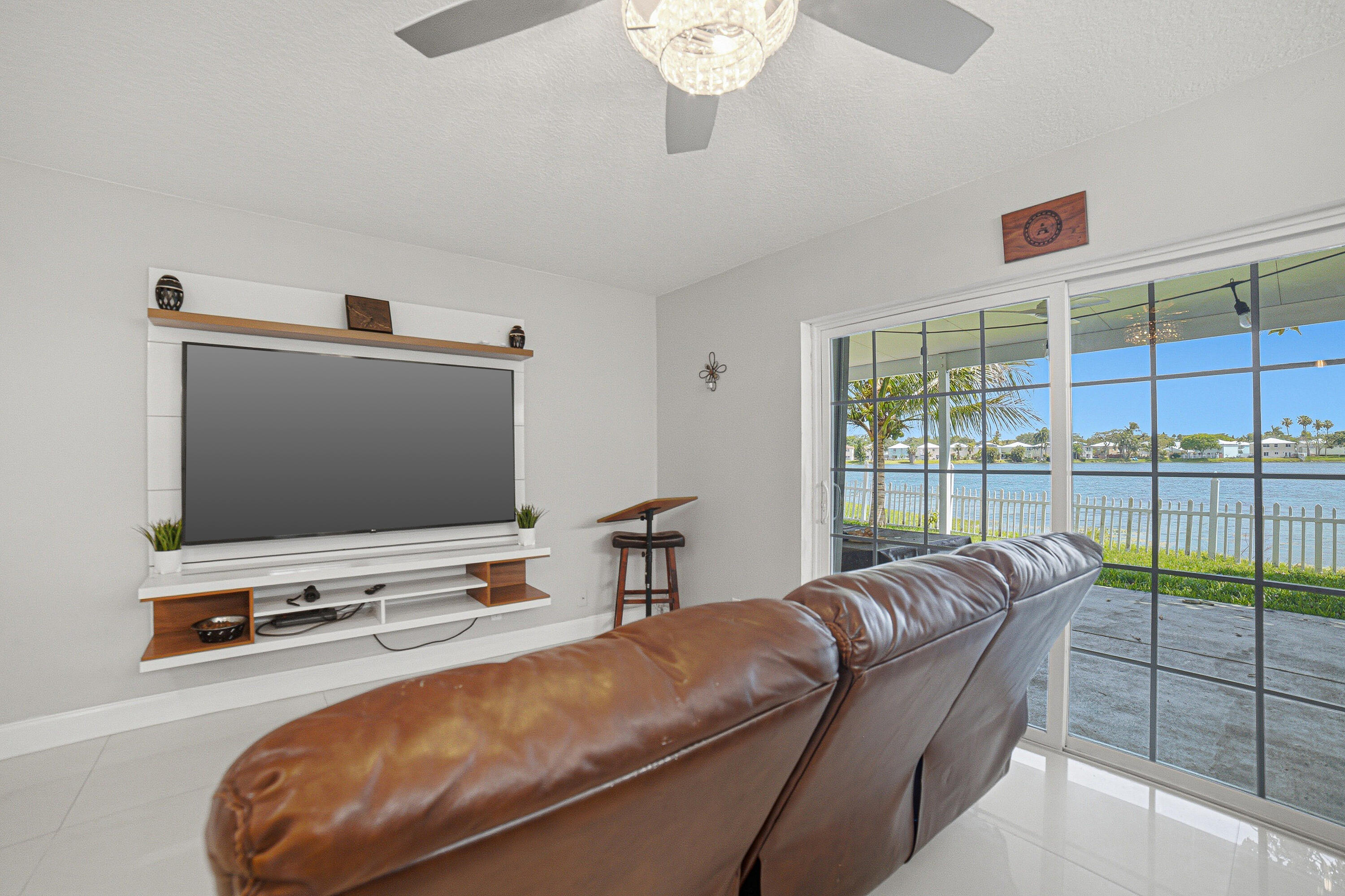 CORAL BAY PARCEL - Residential Lease