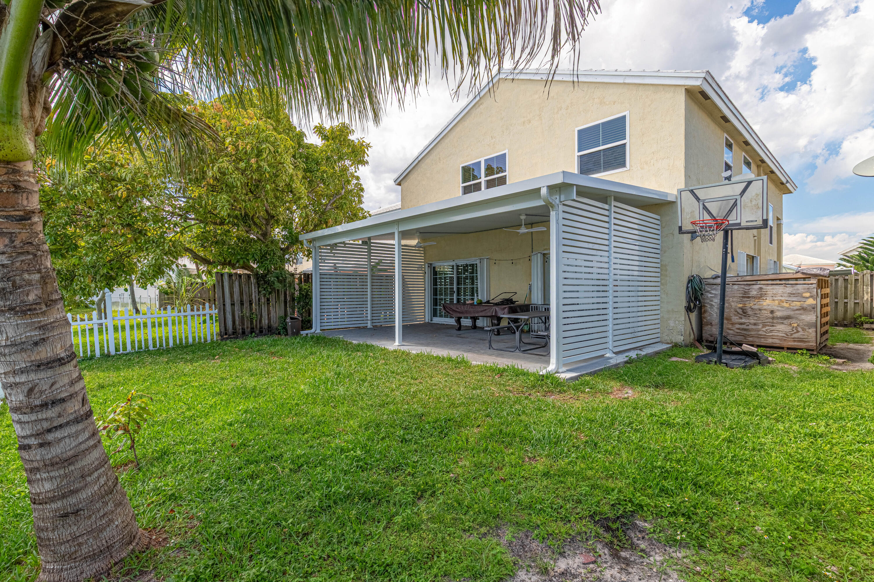 CORAL BAY PARCEL - Residential Lease