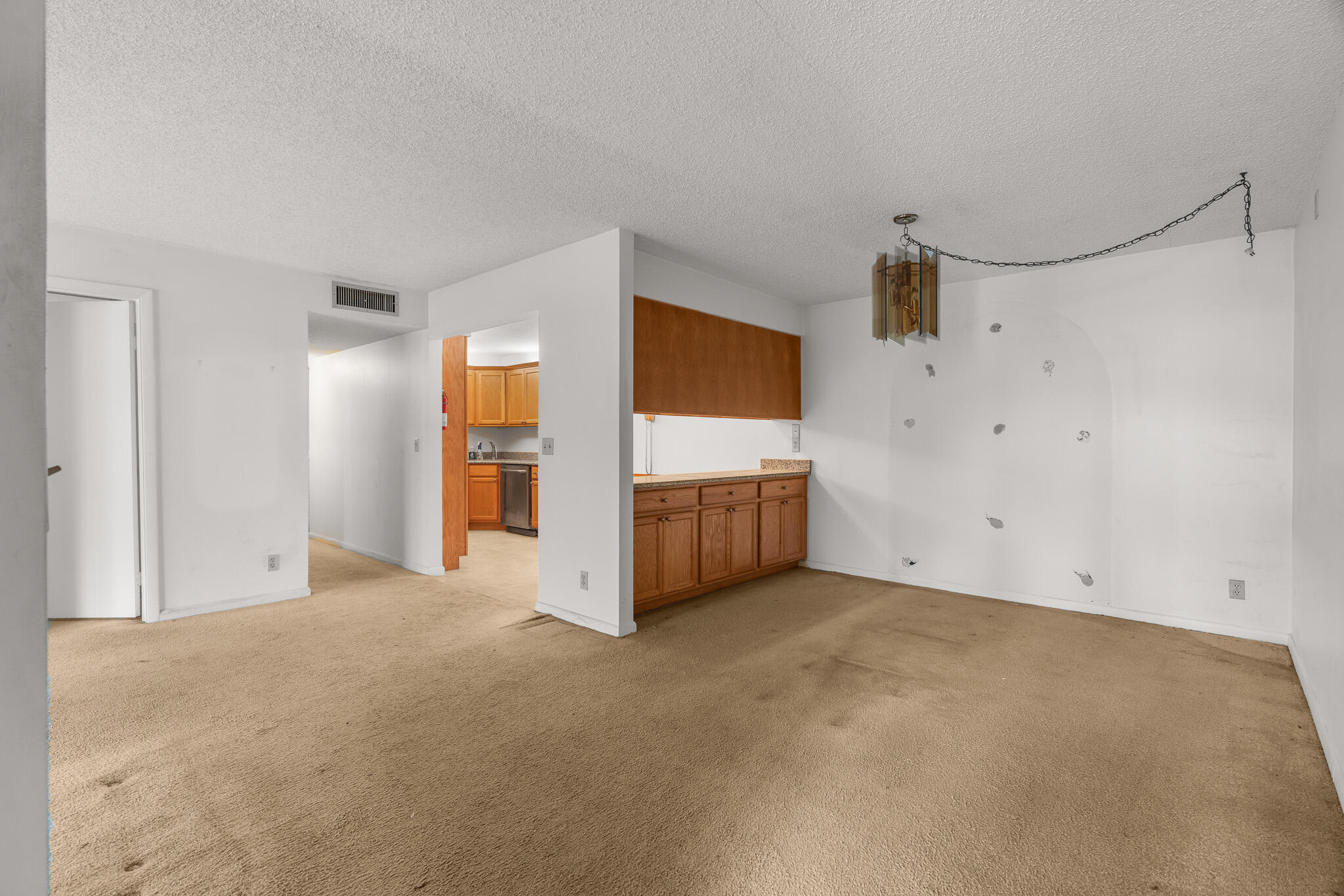 713 Sunny Pine Way G1