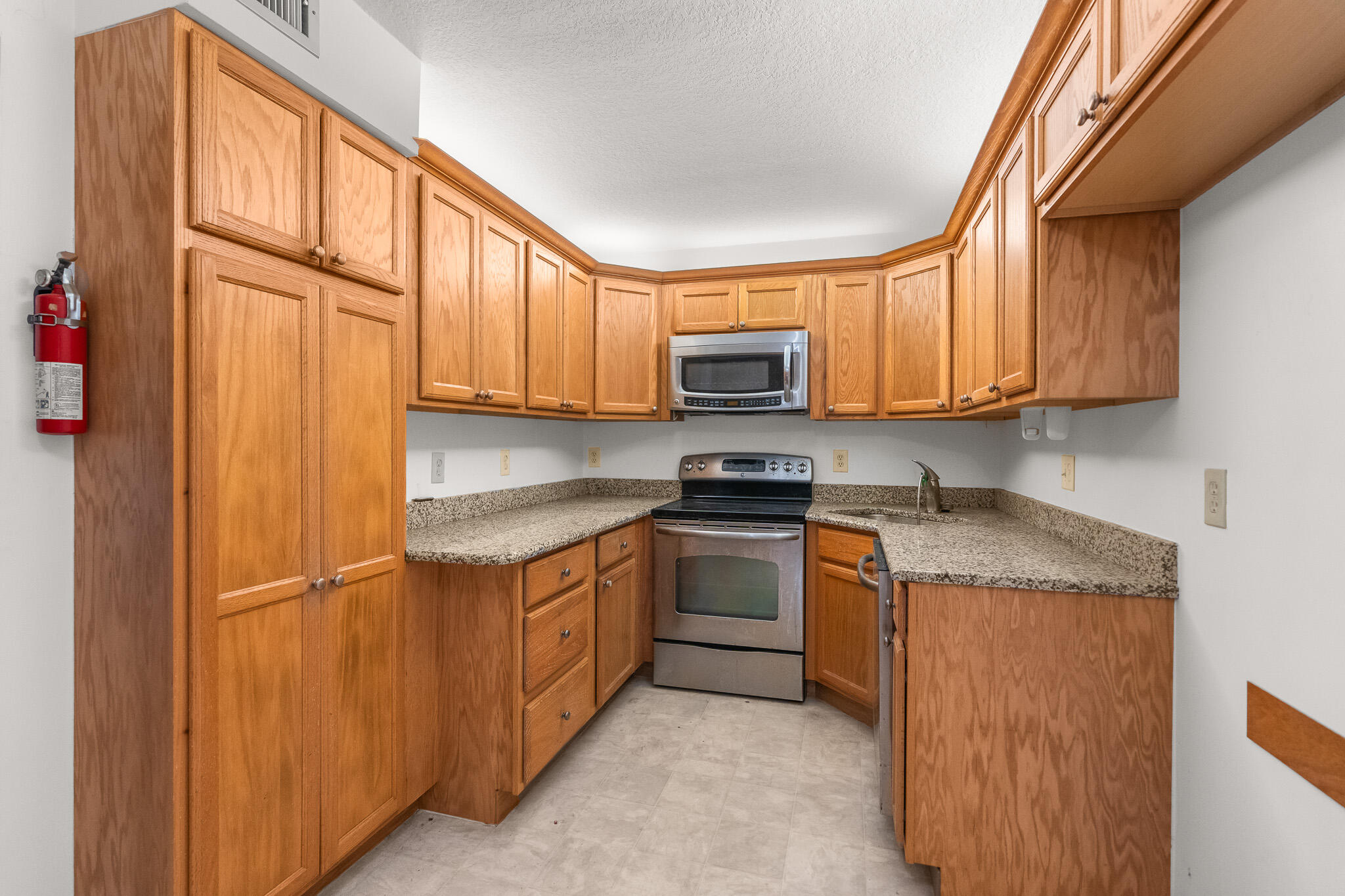 713 Sunny Pine Way G1