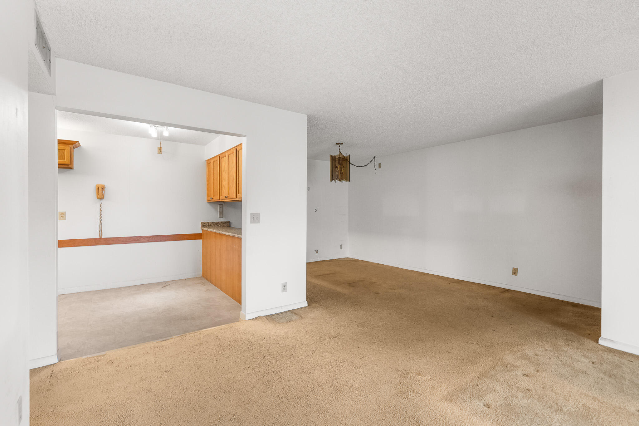 PINE RIDGE NORTH VILLAGE III CONDO - Residential