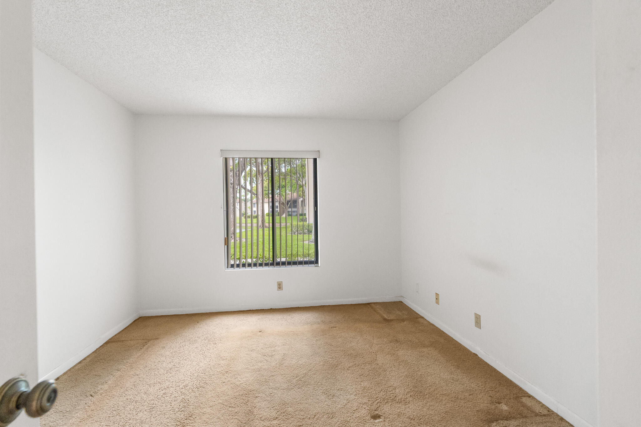 PINE RIDGE NORTH VILLAGE III CONDO - Residential