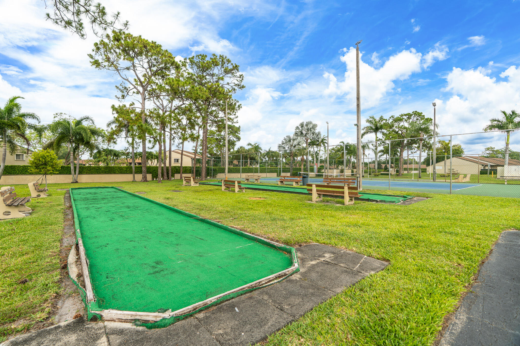 PINE RIDGE NORTH VILLAGE III CONDO - Residential