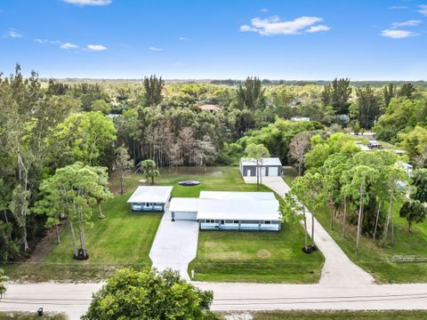 A home in Loxahatchee