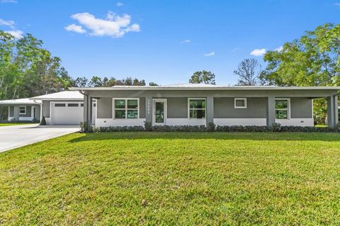 A home in Loxahatchee