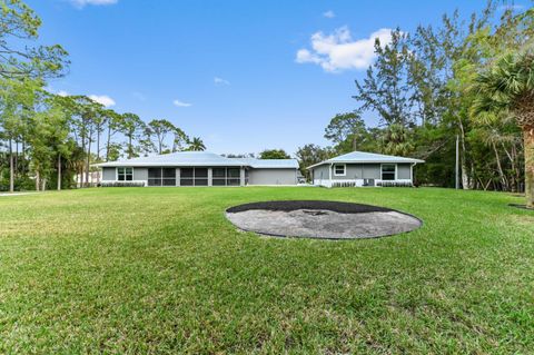 A home in Loxahatchee