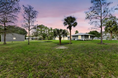 A home in Loxahatchee