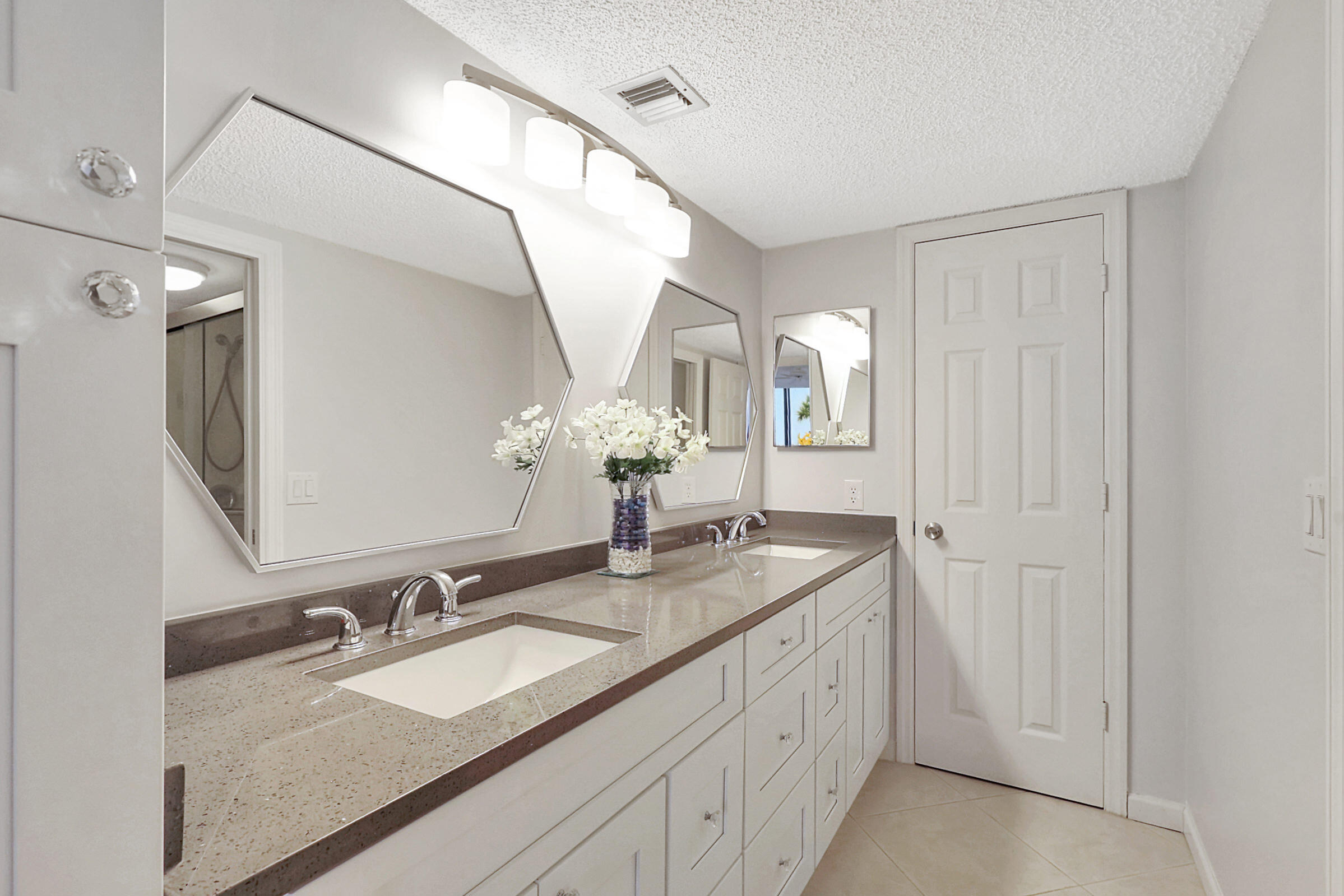 BRYN MAWR OCEAN TOWERS, A CONDOMINIUM - Residential Lease