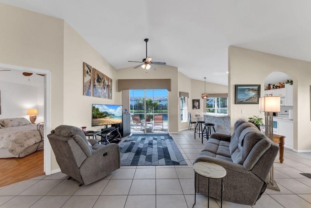 Photo of 4017 Sapphire Lane, Weston, FL 33331 (MLS # F10543223)