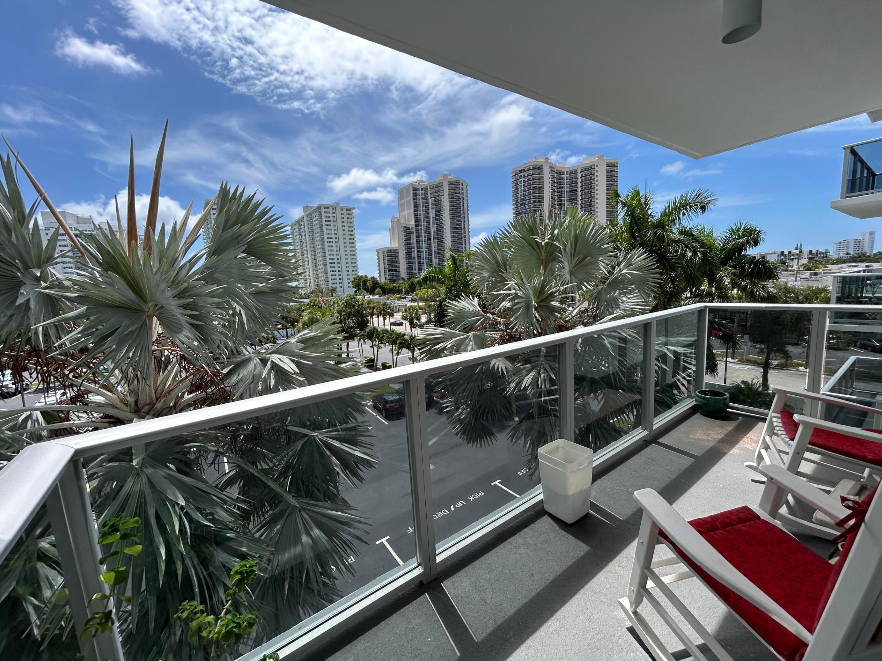 3333 NE 34th Street 414