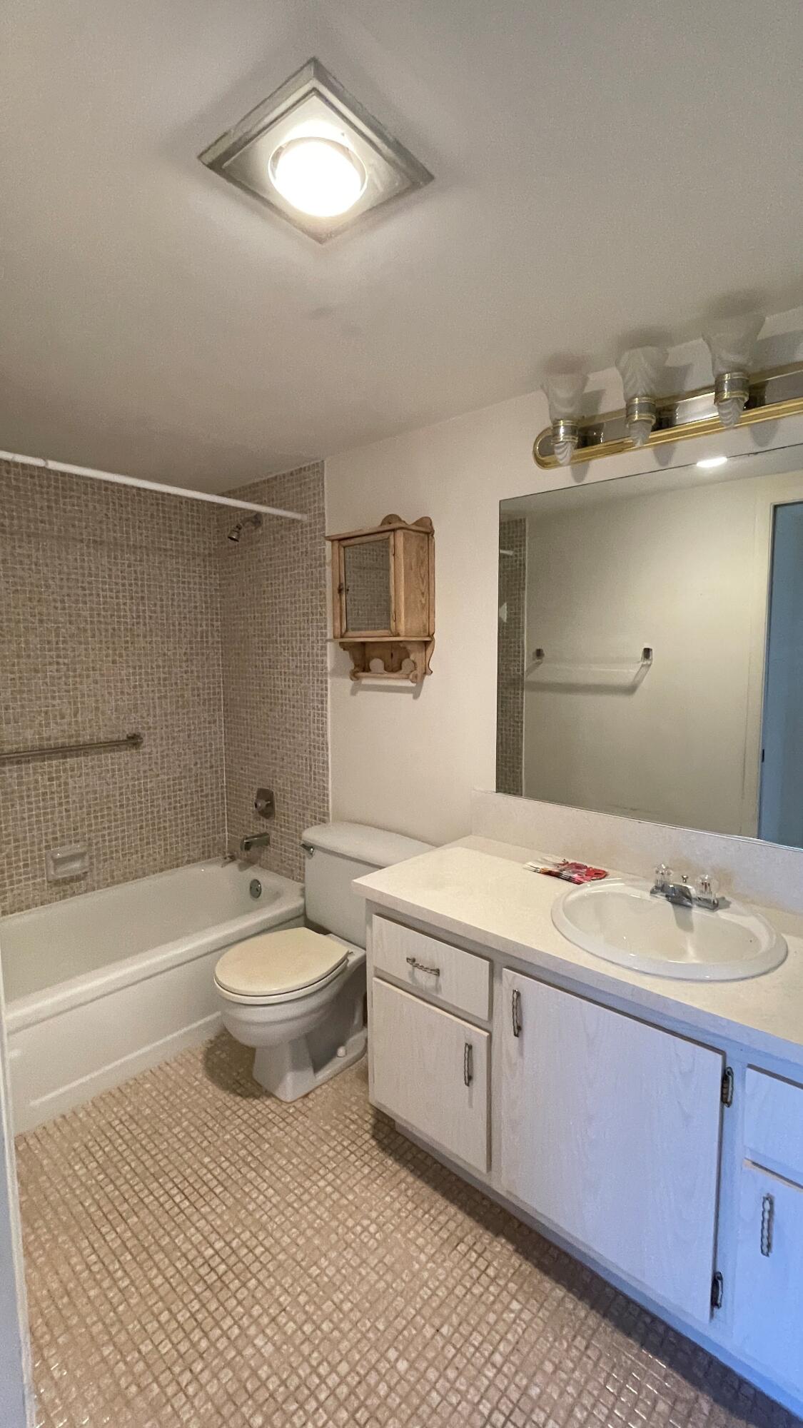 HYTHE AT CENTURY VILLAGE CONDO - Residential