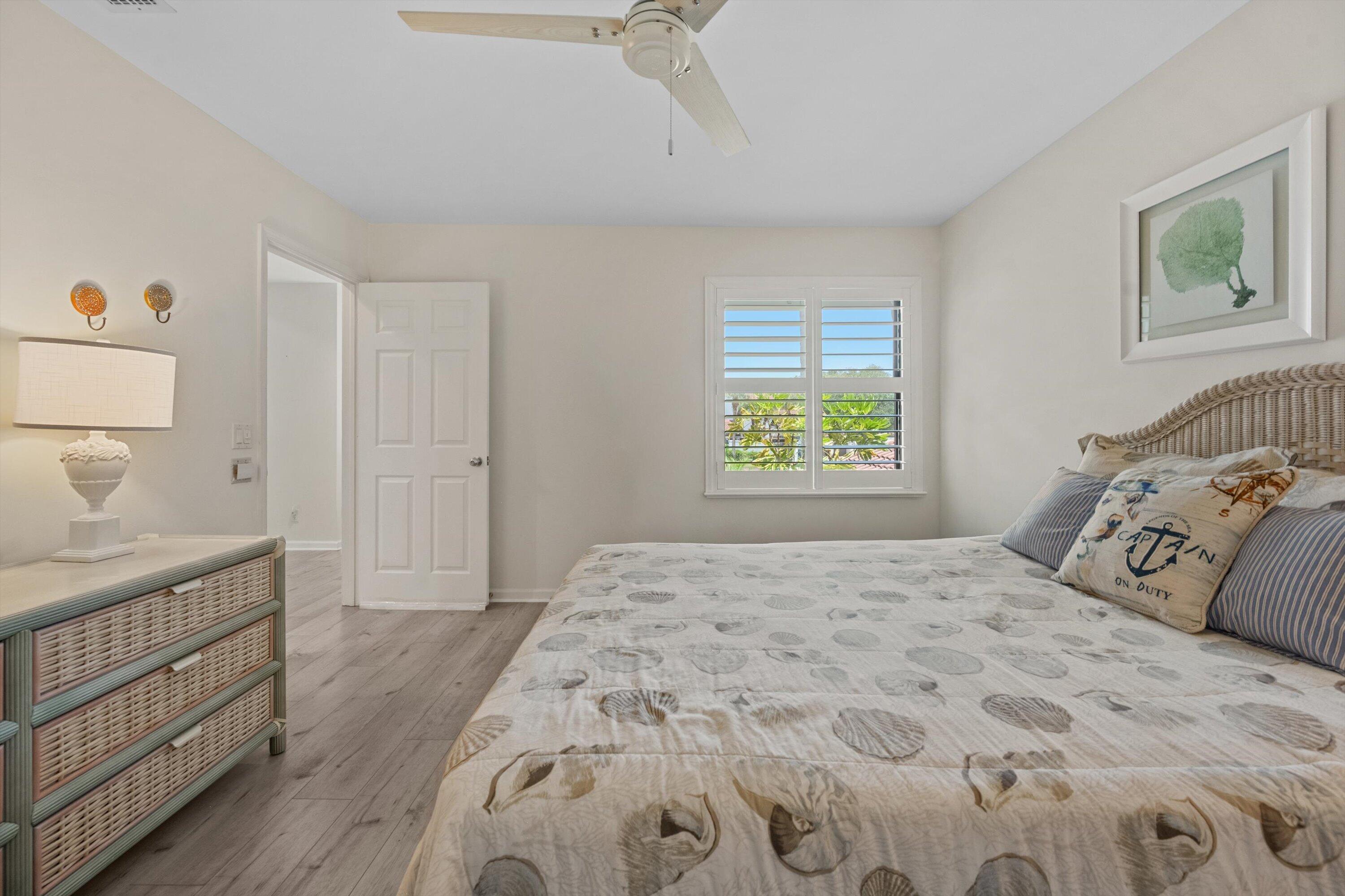 TRADERS CROSSING AT JONATHANS LANDING - Residential