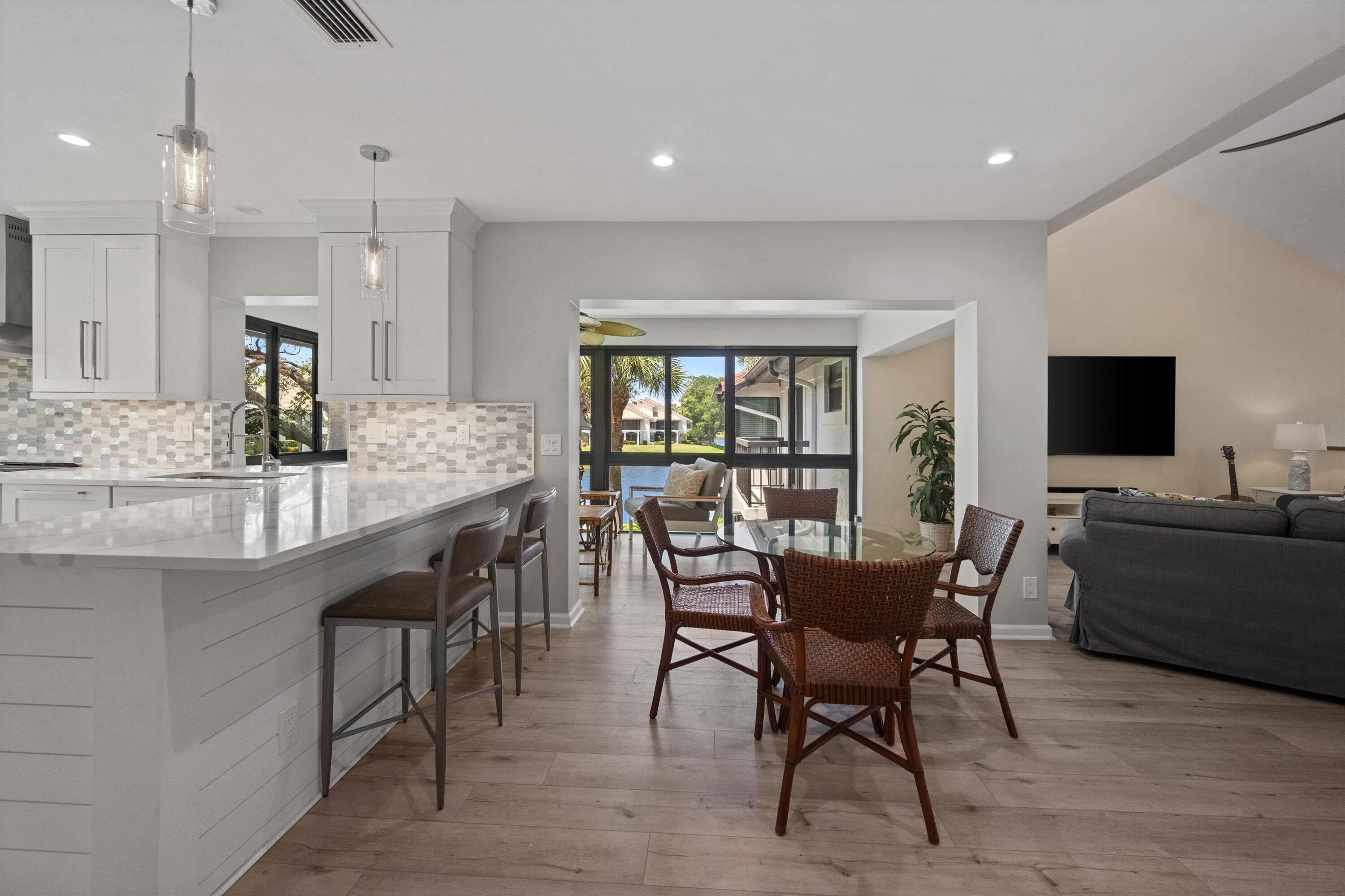 TRADERS CROSSING AT JONATHANS LANDING - Residential
