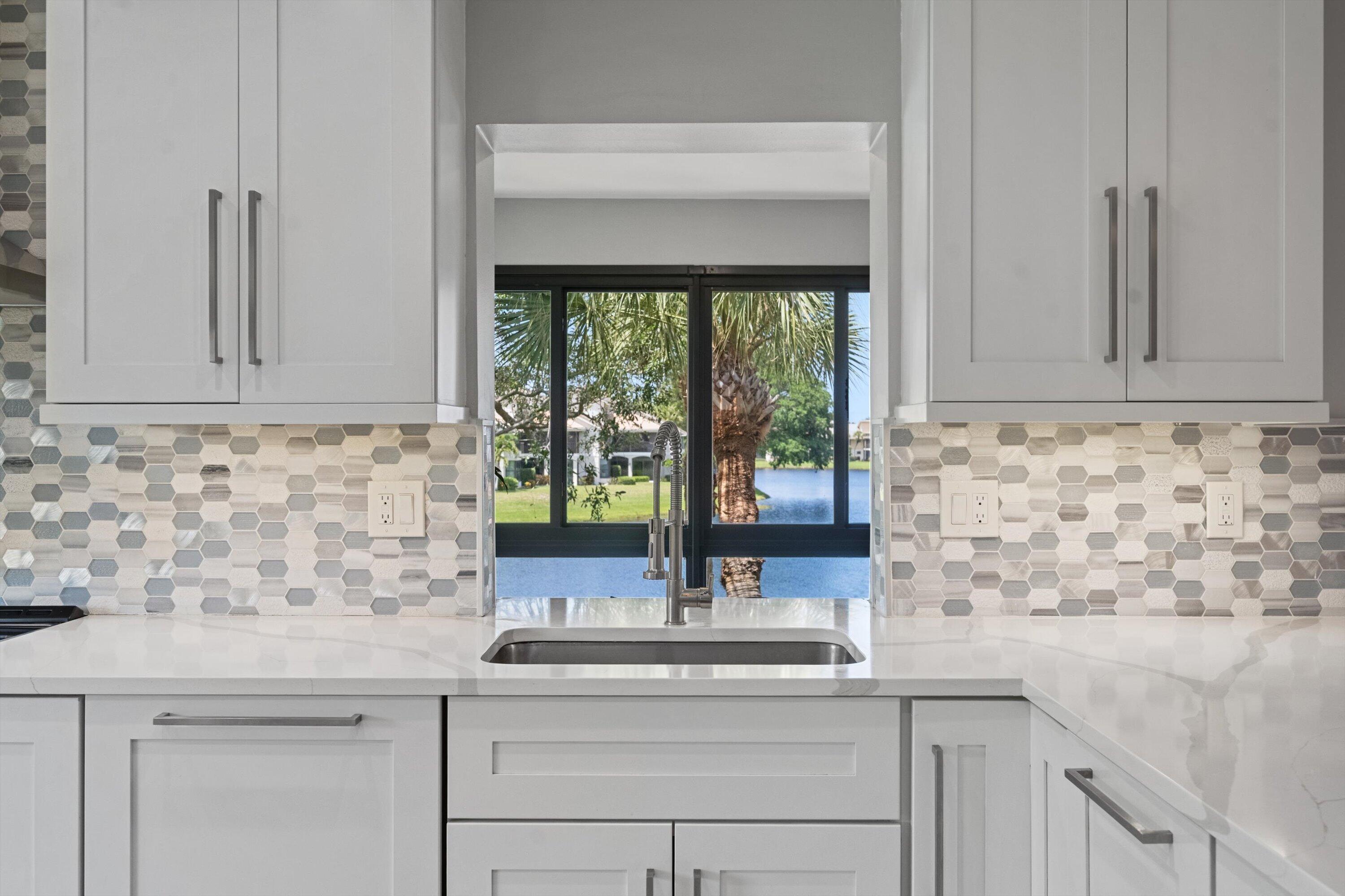 TRADERS CROSSING AT JONATHANS LANDING - Residential