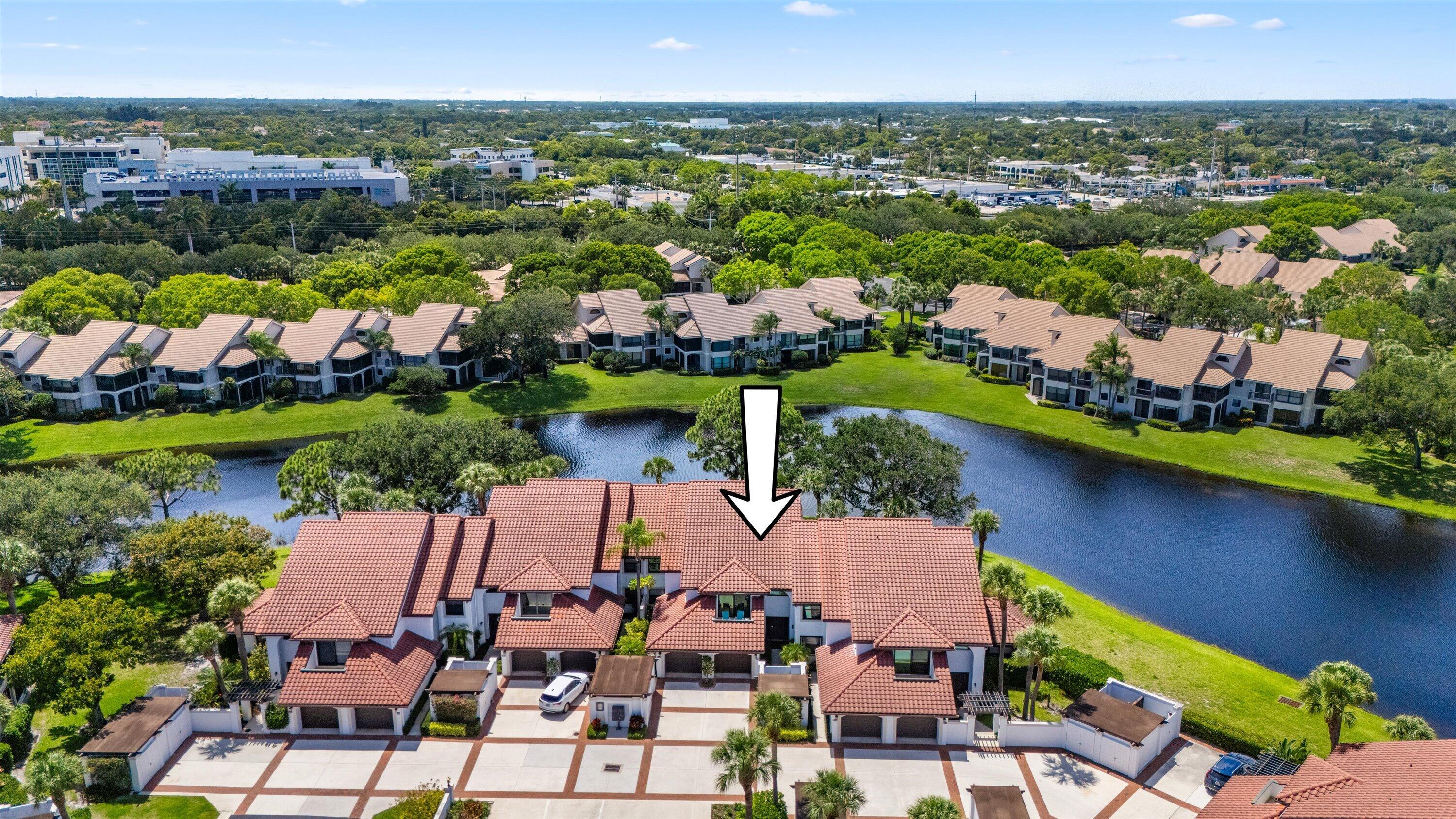 TRADERS CROSSING AT JONATHANS LANDING - Residential