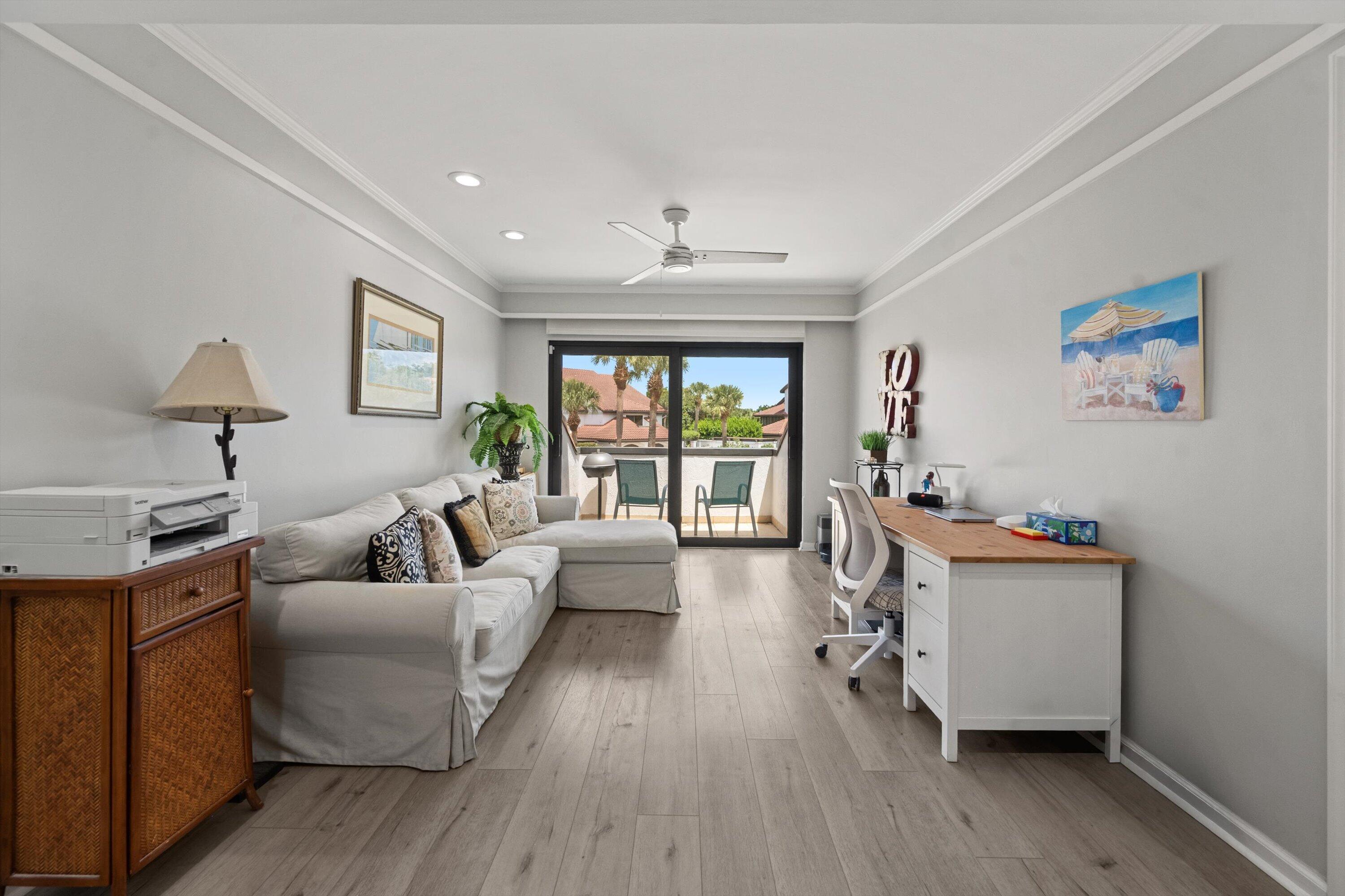 TRADERS CROSSING AT JONATHANS LANDING - Residential