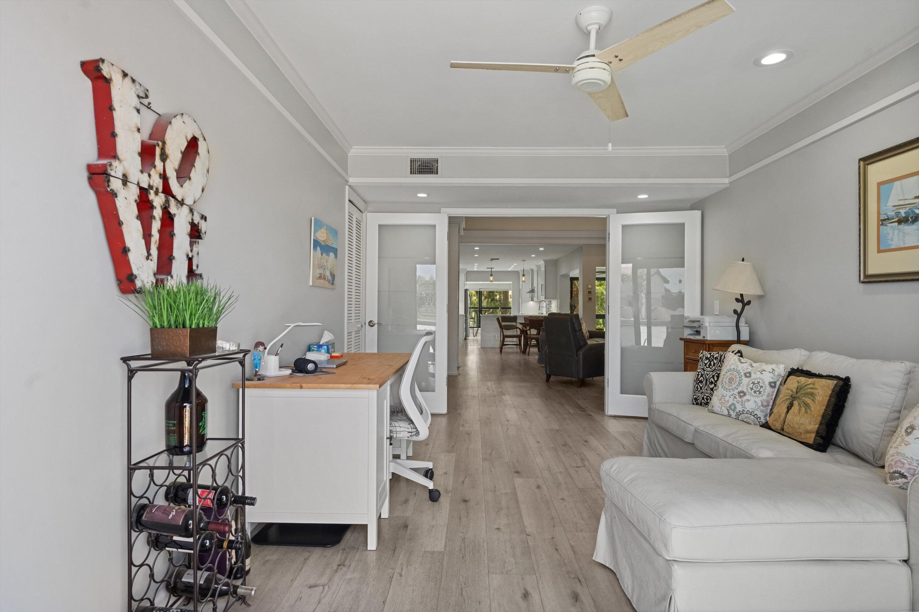 TRADERS CROSSING AT JONATHANS LANDING - Residential