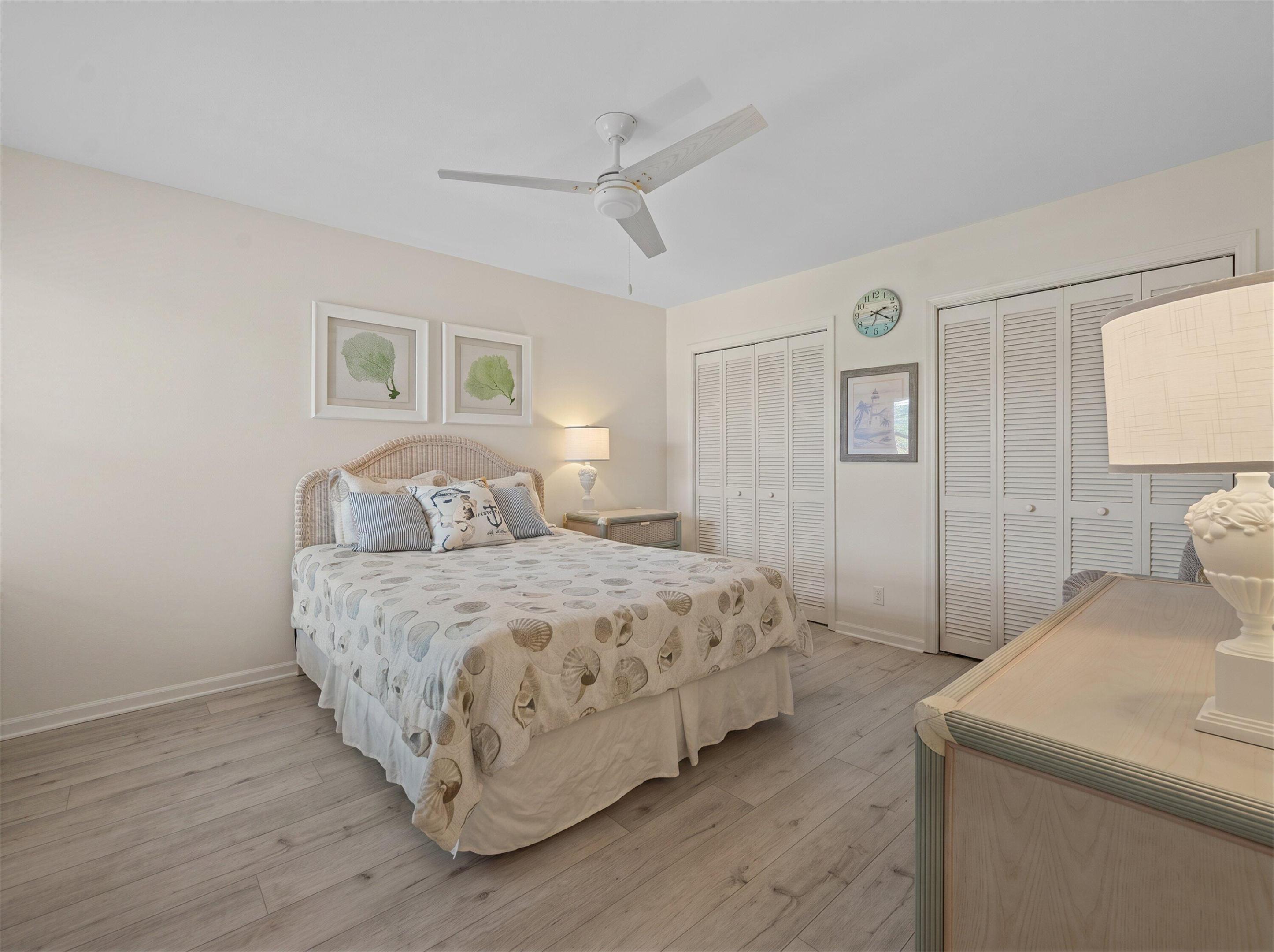 TRADERS CROSSING AT JONATHANS LANDING - Residential