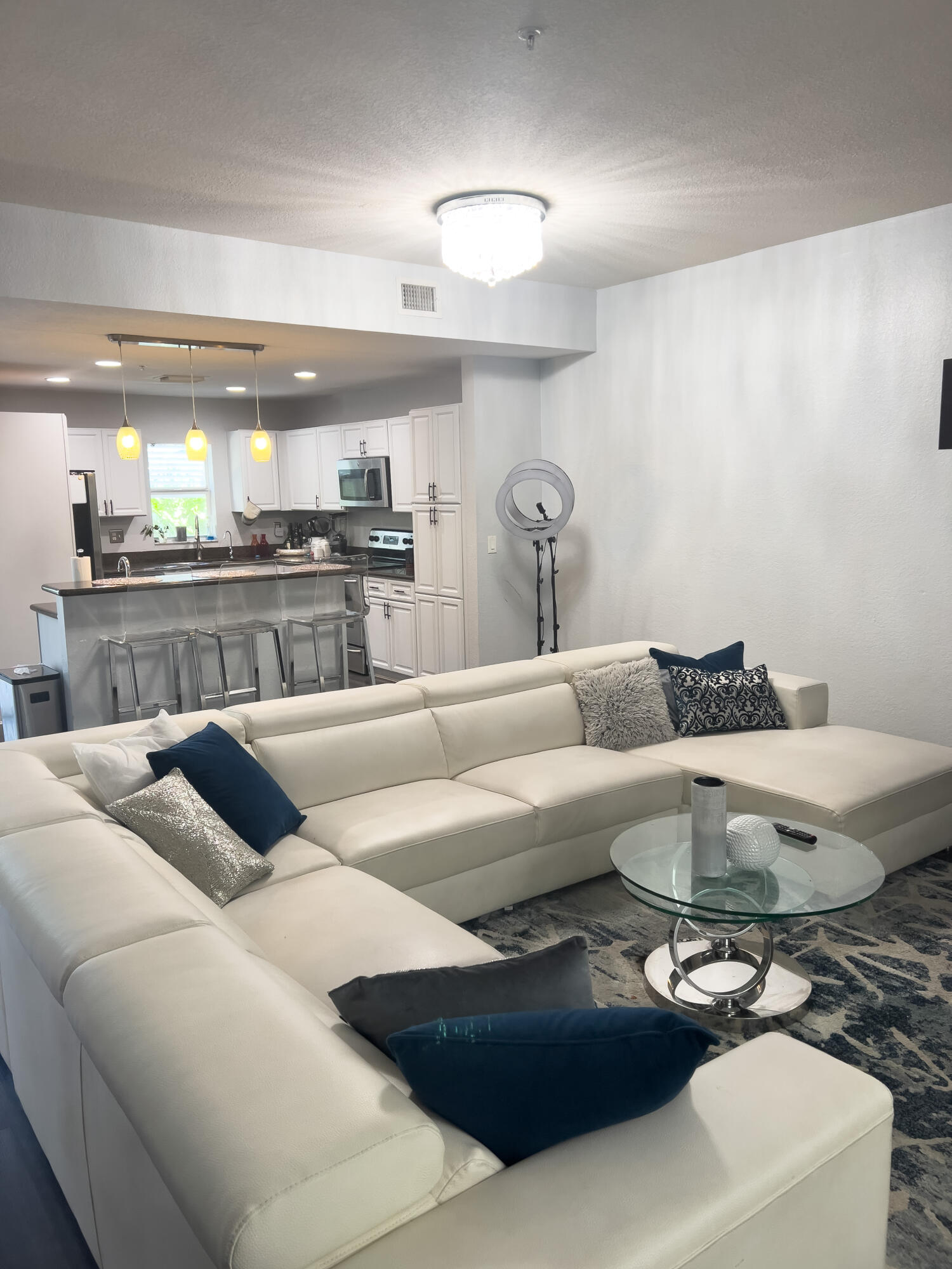 425 NE 1st Street