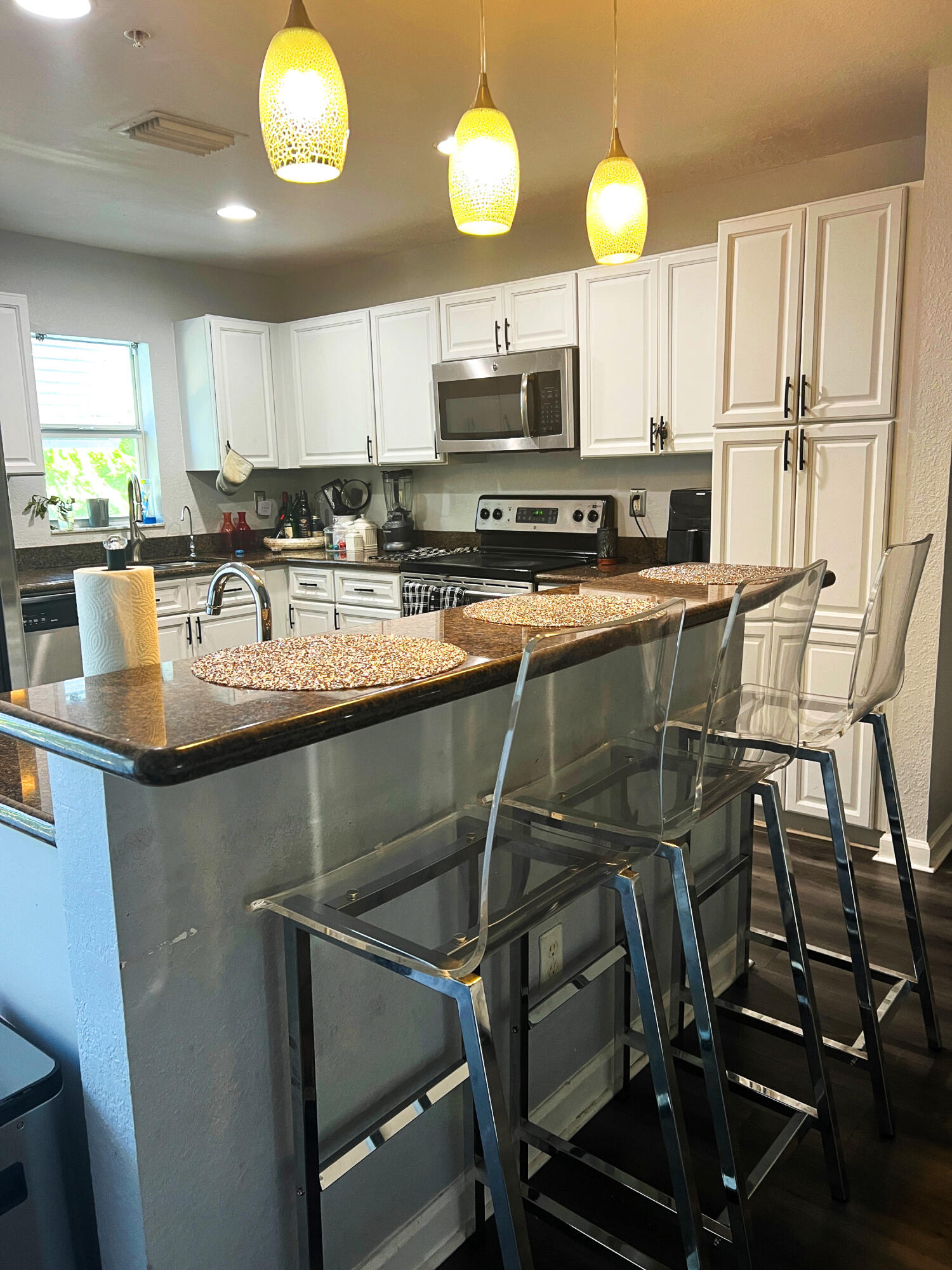 425 NE 1st Street
