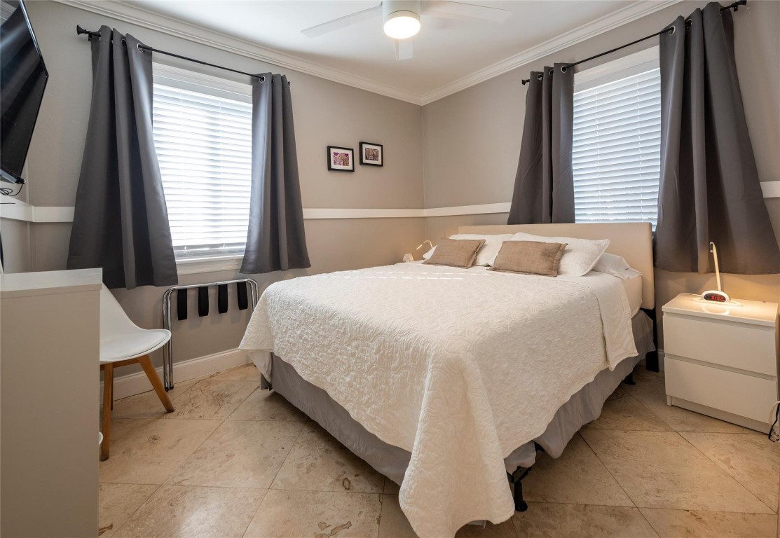 SOUTH MIDDLE RIVER - Residential Lease