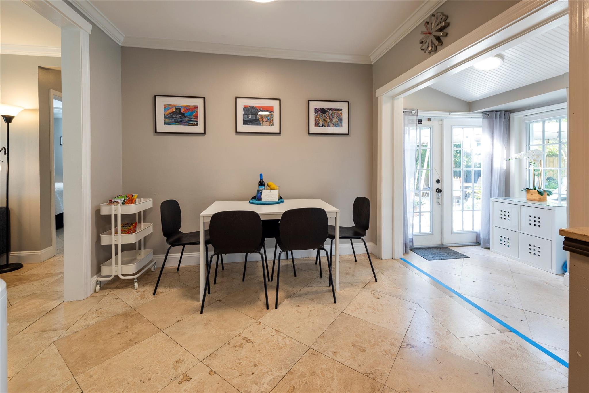 SOUTH MIDDLE RIVER - Residential Lease