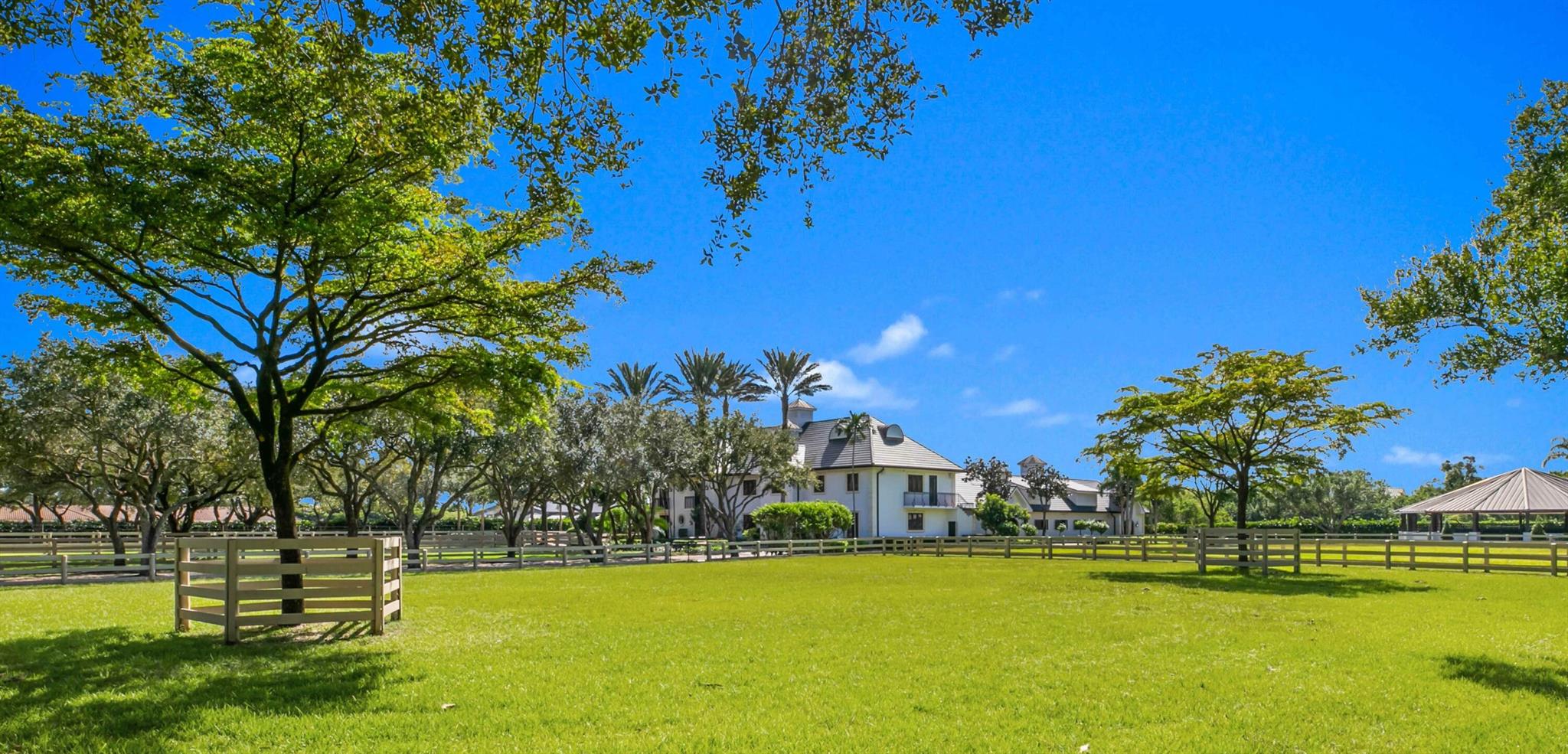 GRAND PRIX FARMS - Residential