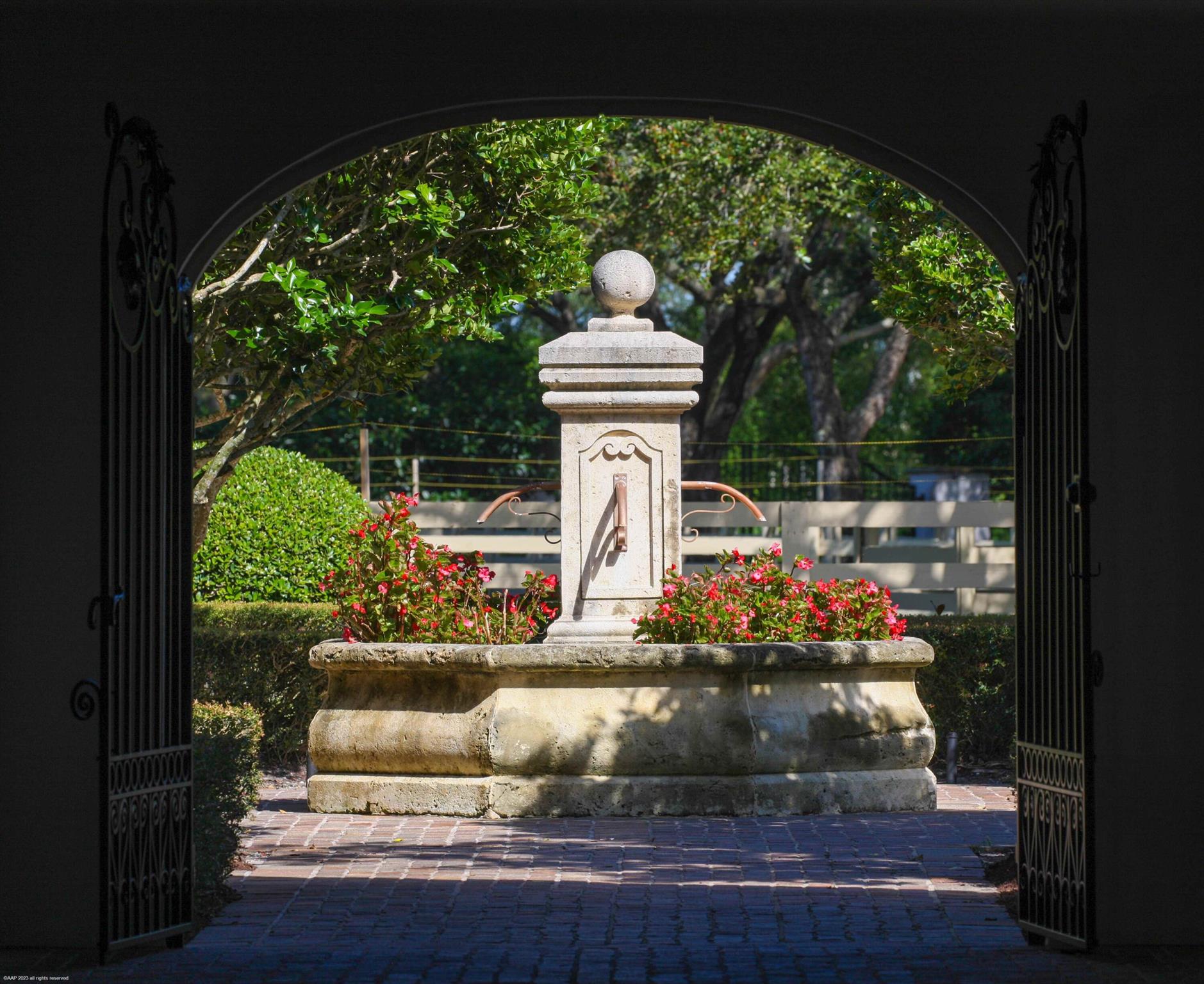 GRAND PRIX FARMS - Residential