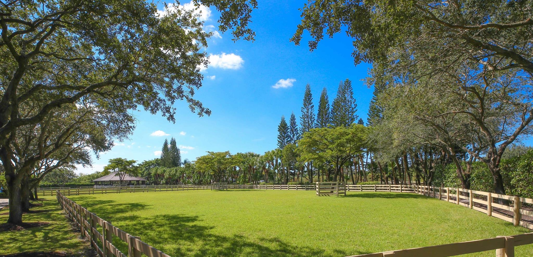 GRAND PRIX FARMS - Residential