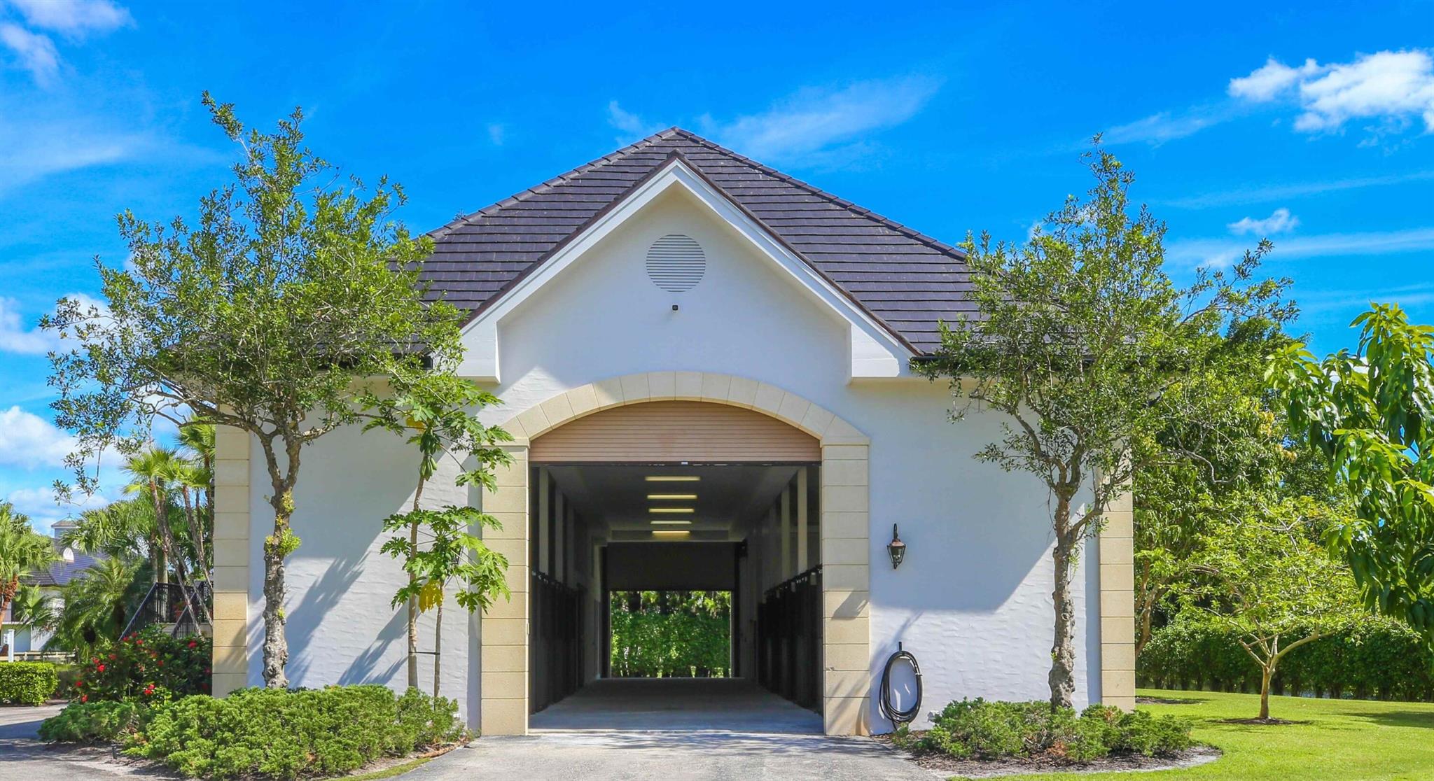 GRAND PRIX FARMS - Residential