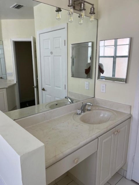 Tiny photo for 1033 NE 17th Way #1504, Fort Lauderdale, FL 33304 (MLS # B26089766)