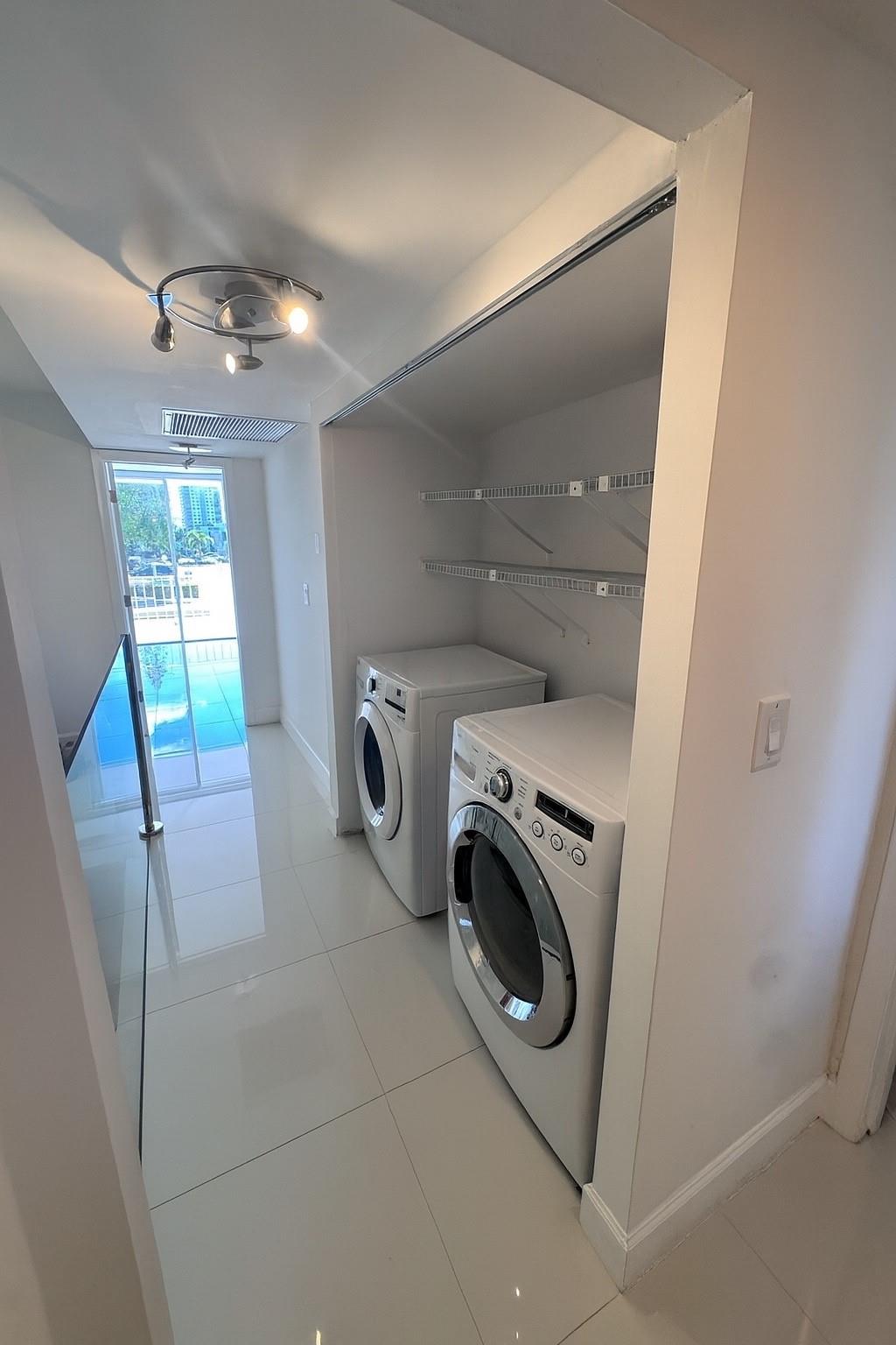 Venetian Park East - Residential
