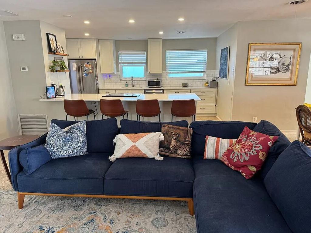 Photo of 1511 Seabrook Road, Jupiter, FL 33469 (MLS # B26036468)