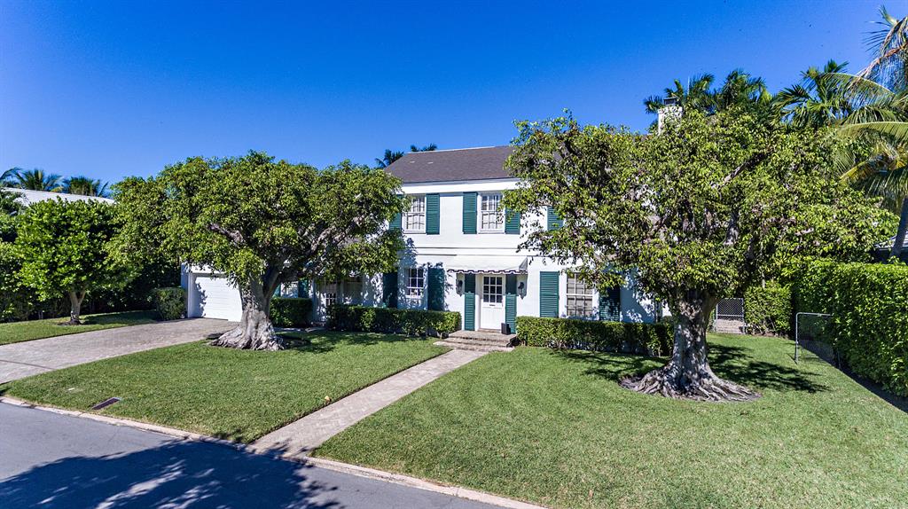 EL ENCANTO - Residential