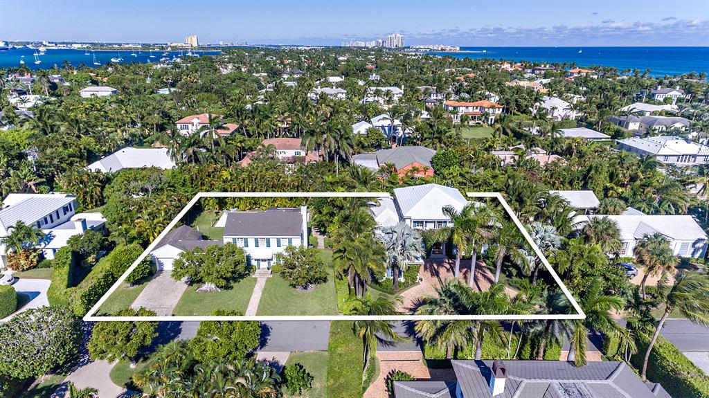 EL ENCANTO - Residential