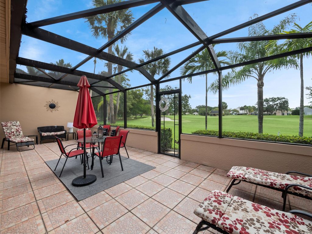 Photo of 812 Windermere Way, Palm Beach Gardens, FL 33418 (MLS # R10890110)