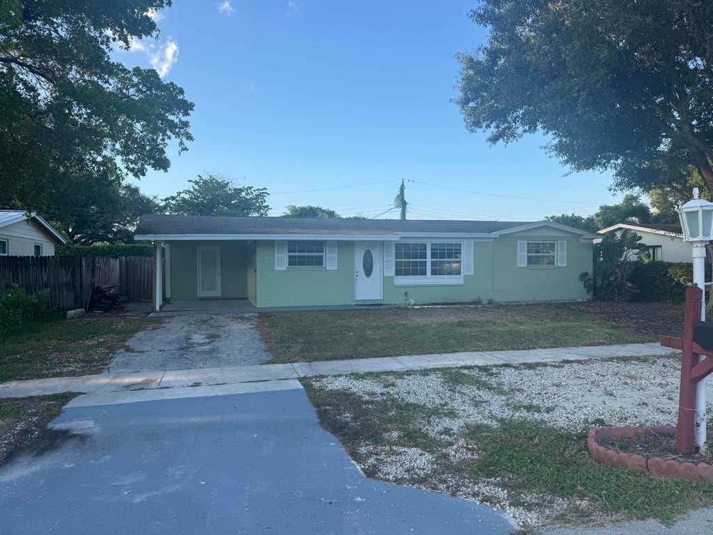 Photo of 5807 SULLIVAN Road, Jupiter, FL 33458 (MLS # B26066670)