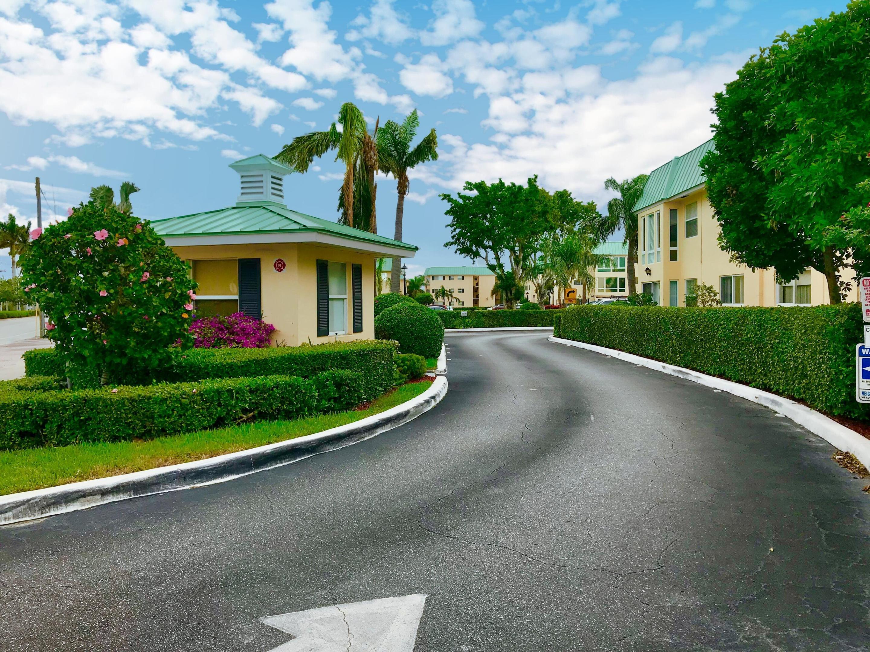 COLONIAL CLUB CONDO SEC 2 - Residential