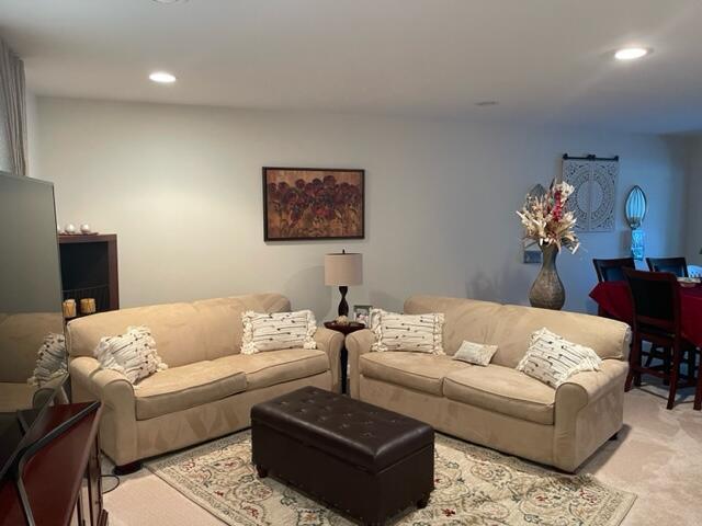 COLONIAL CLUB CONDO SEC 2 - Residential