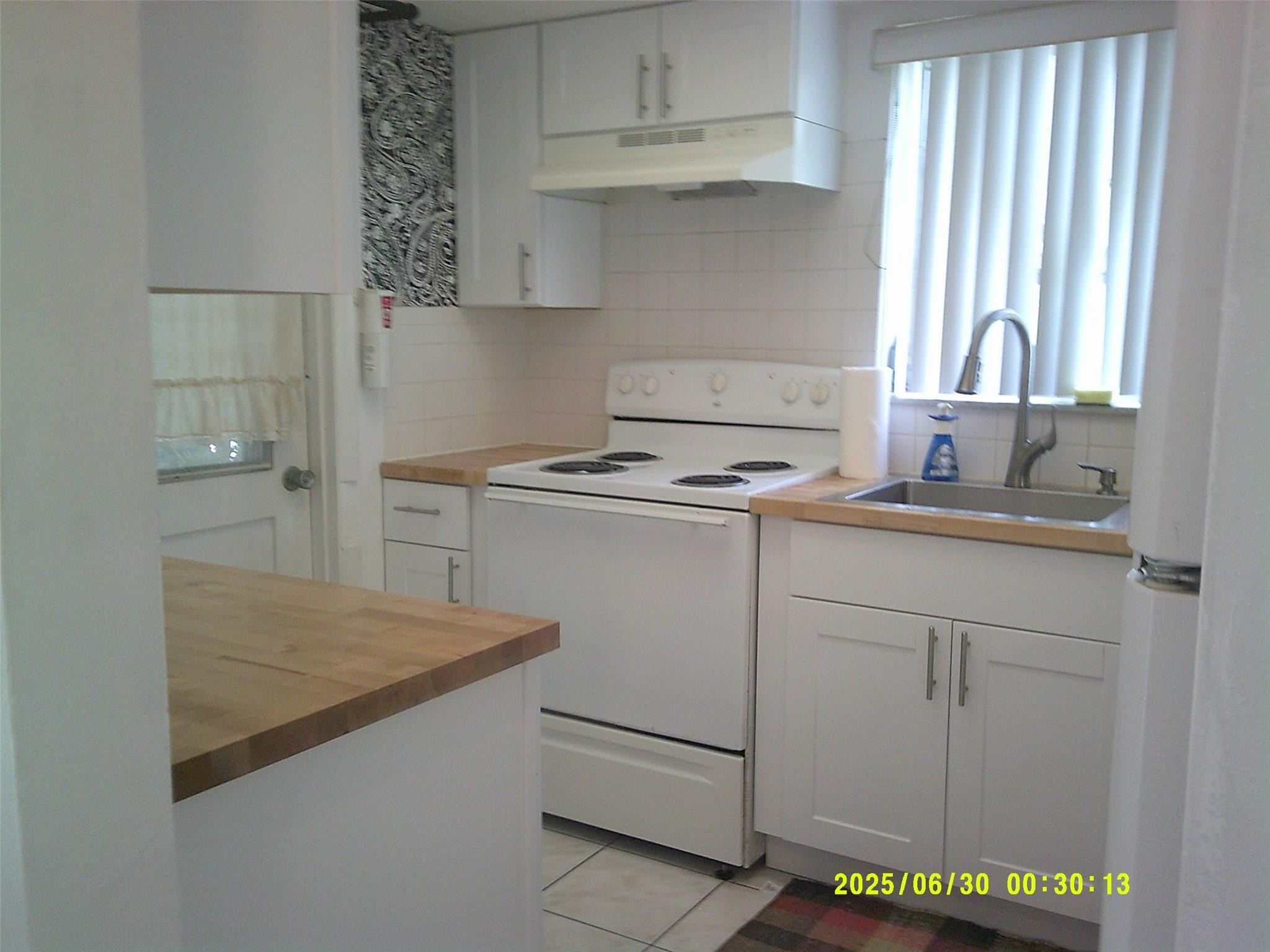 MARGATE GARDENS CONDO - Residential Lease