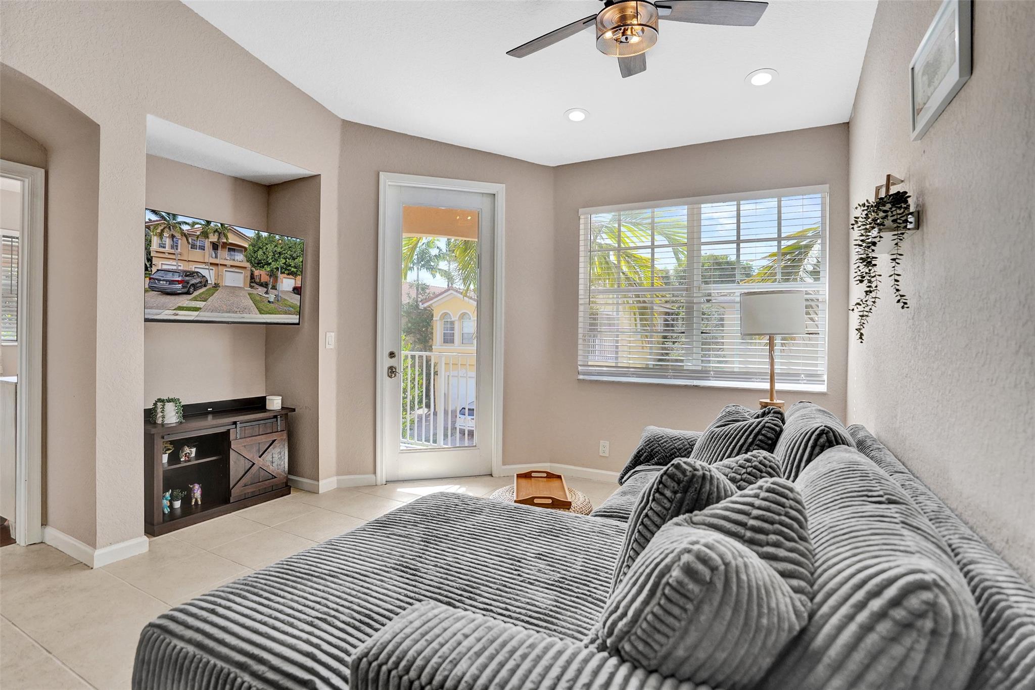 SIERRA BAY - Residential