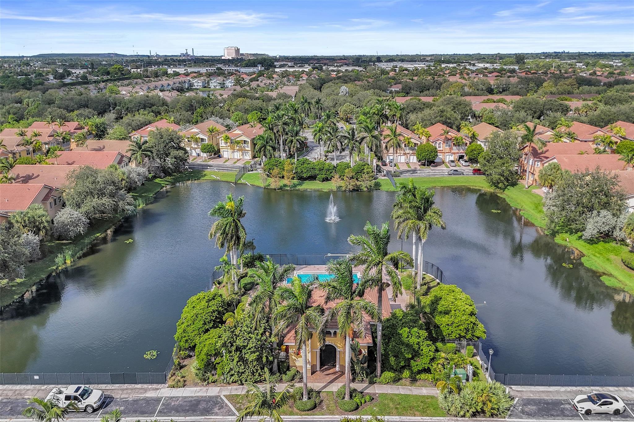 SIERRA BAY - Residential