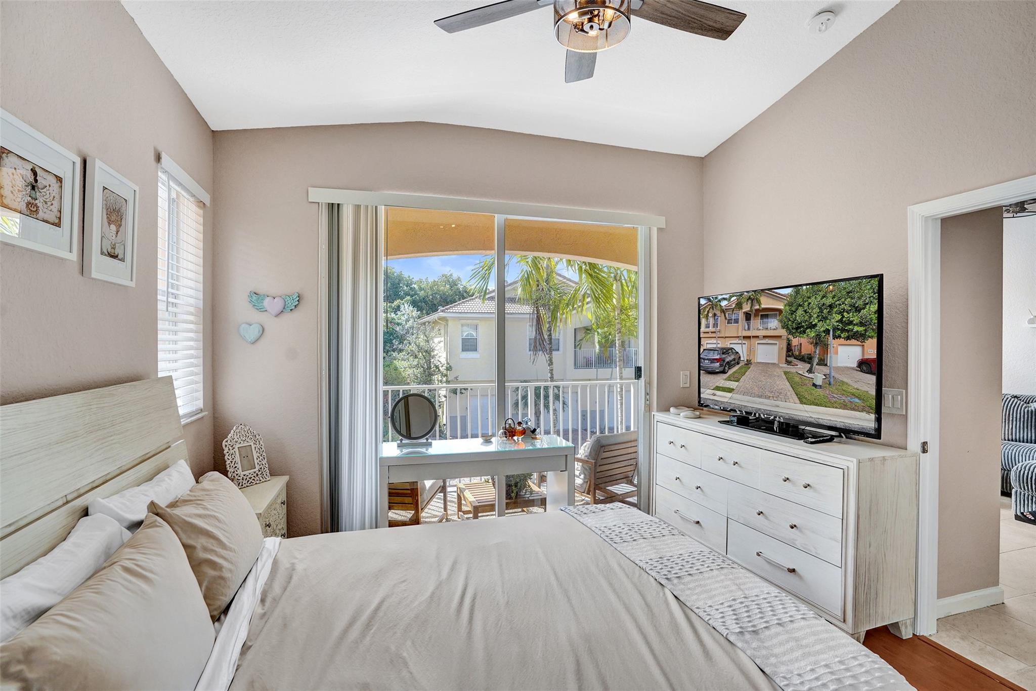 SIERRA BAY - Residential