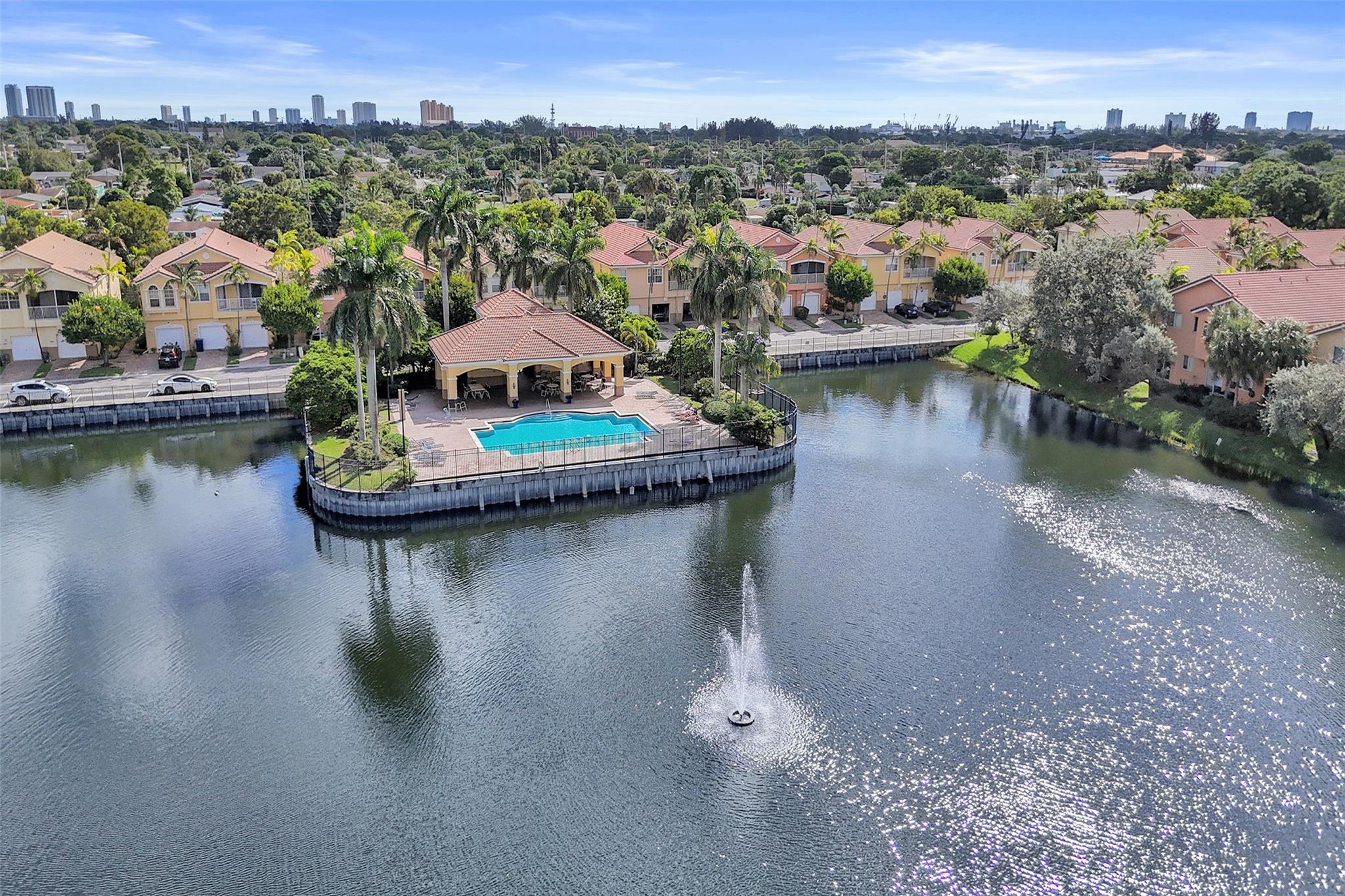 SIERRA BAY - Residential