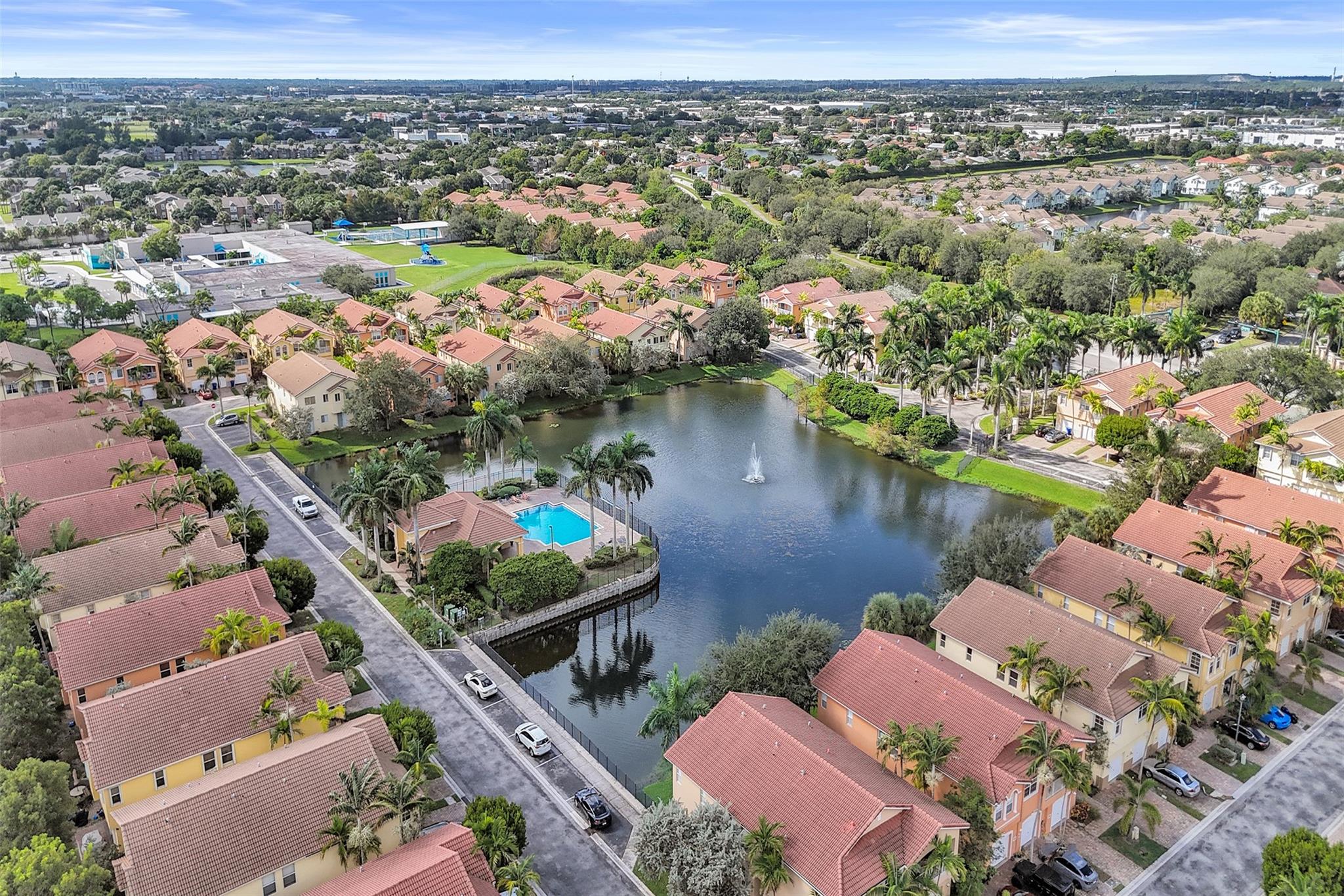 SIERRA BAY - Residential
