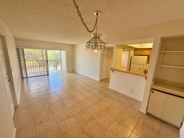 MIDPORT PLACE I, A CONDOMINIUM - Residential Lease