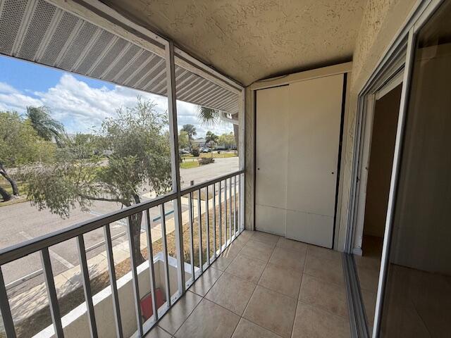 MIDPORT PLACE I, A CONDOMINIUM - Residential Lease