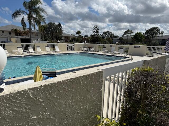 MIDPORT PLACE I, A CONDOMINIUM - Residential Lease